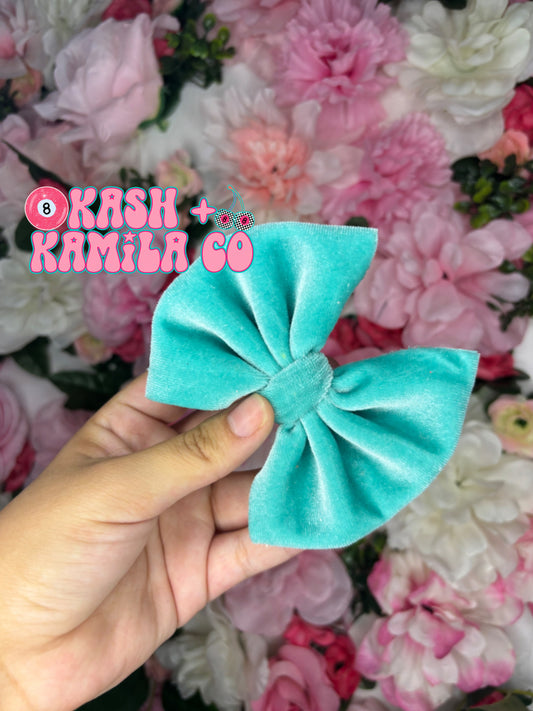 RTS 4” Bow Velvet Jade/Clip