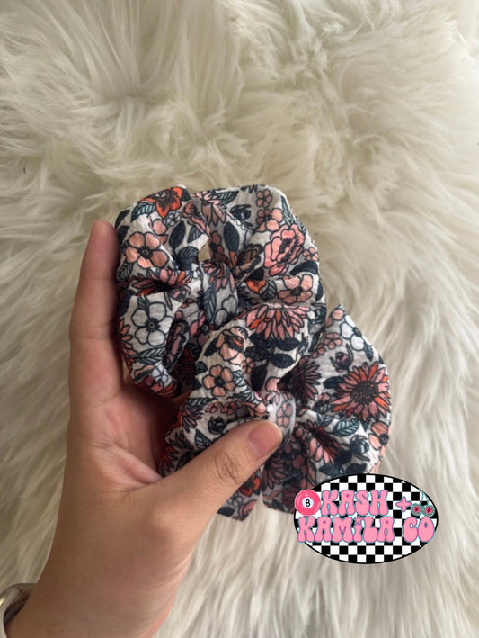 RTS Messy Piggies Vintage Floral/Clip