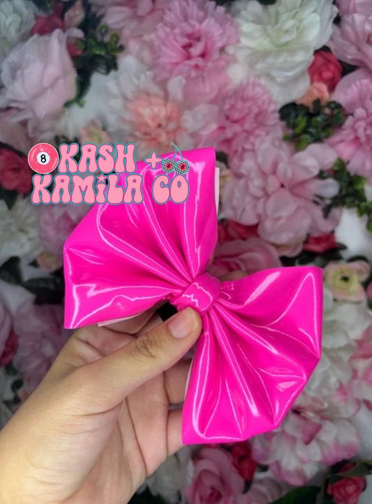 RTS 5” Bow Plastic Neon Pink/Black Nylon